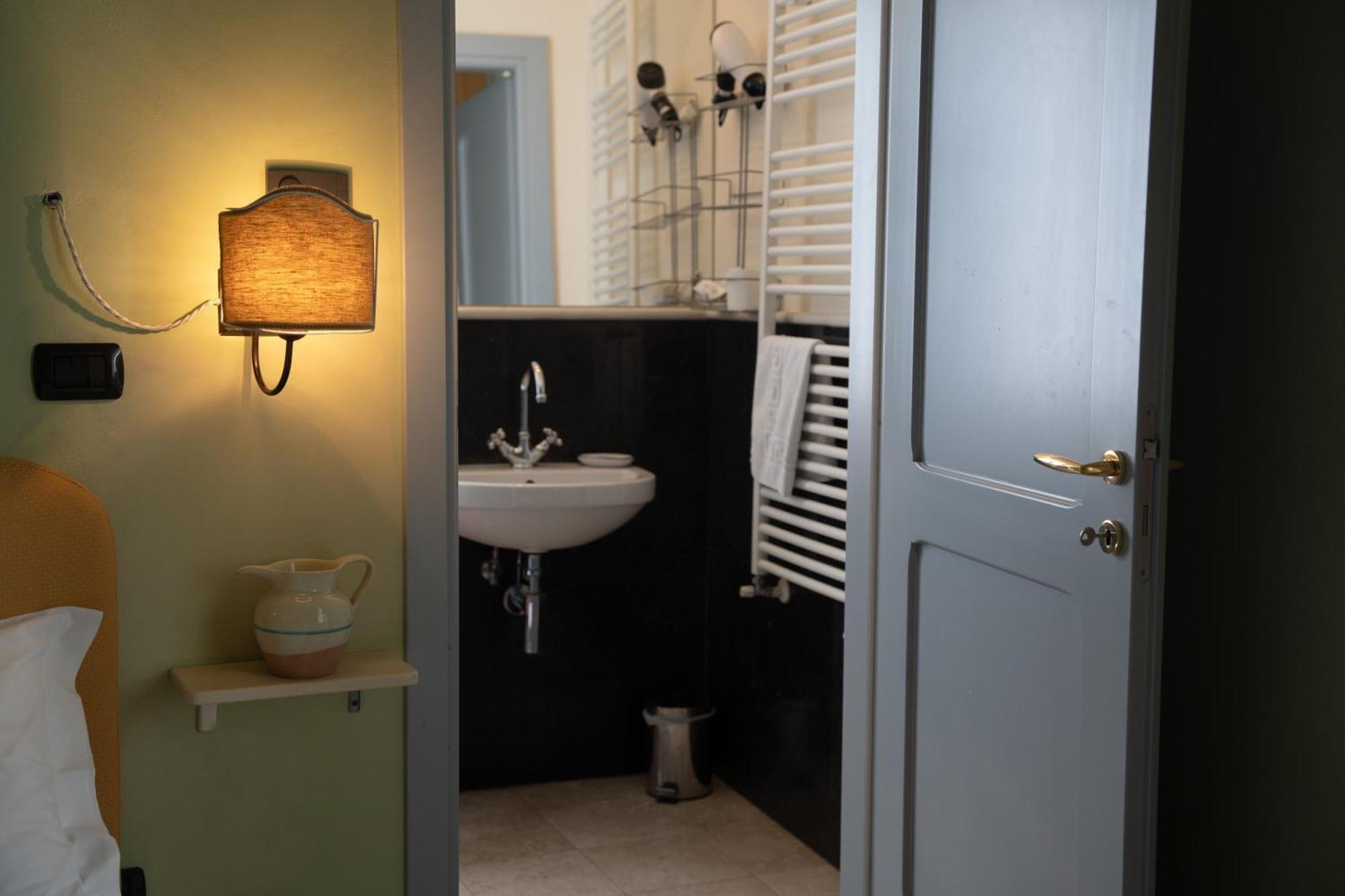 B&B Porta Perugina Беваня Екстериор снимка