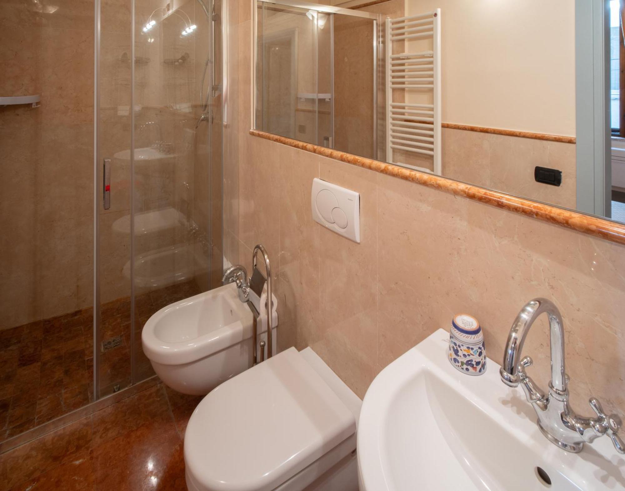 B&B Porta Perugina Беваня Екстериор снимка