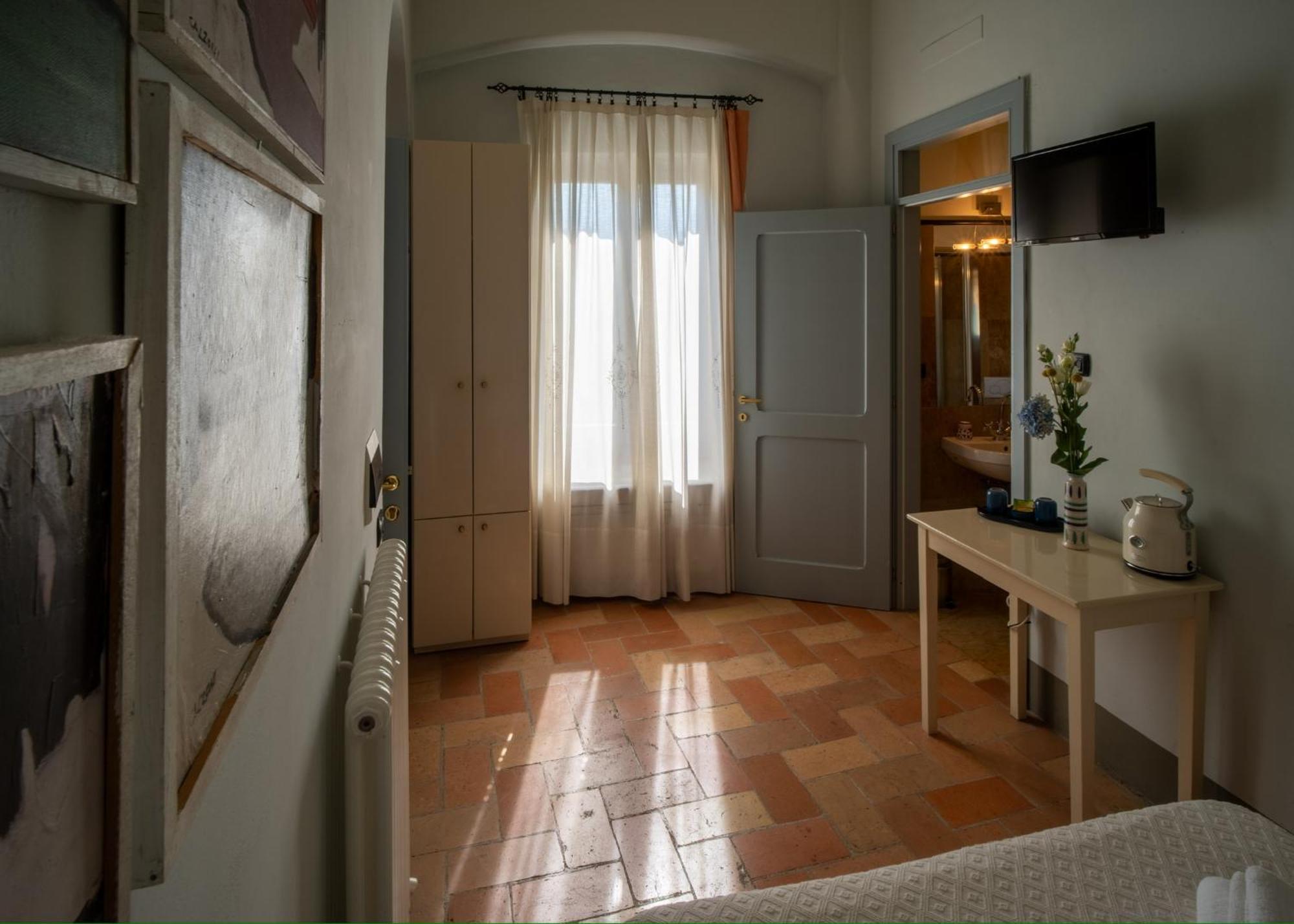 B&B Porta Perugina Беваня Екстериор снимка
